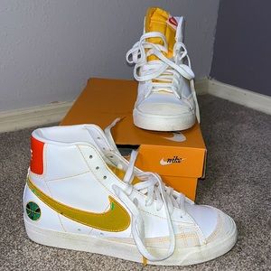 Blazer Mid ‘77 Vintage ‘Roswell Rayguns’
